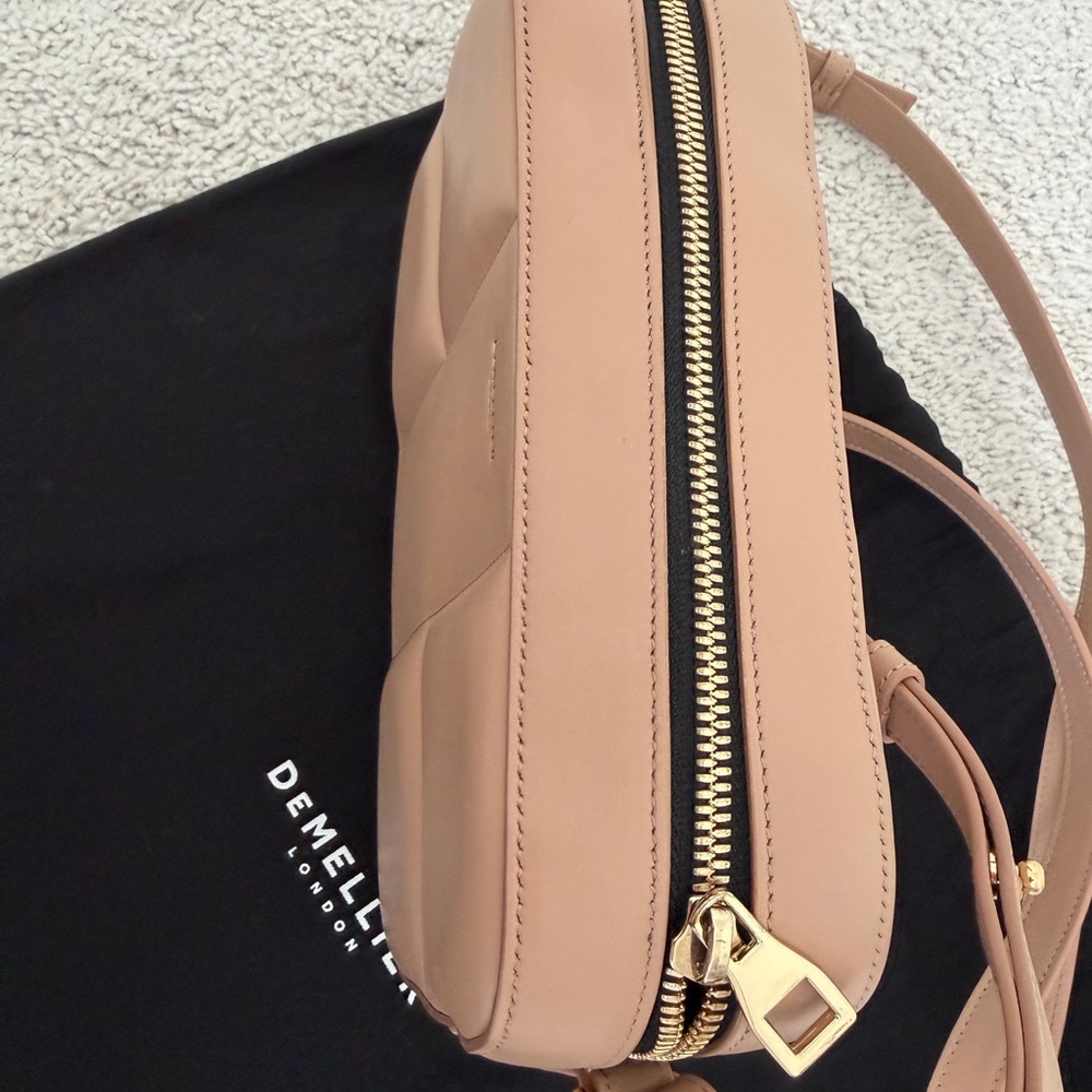 DeMellier Beige Crossbody Camera Bag - Picture 3 of 11